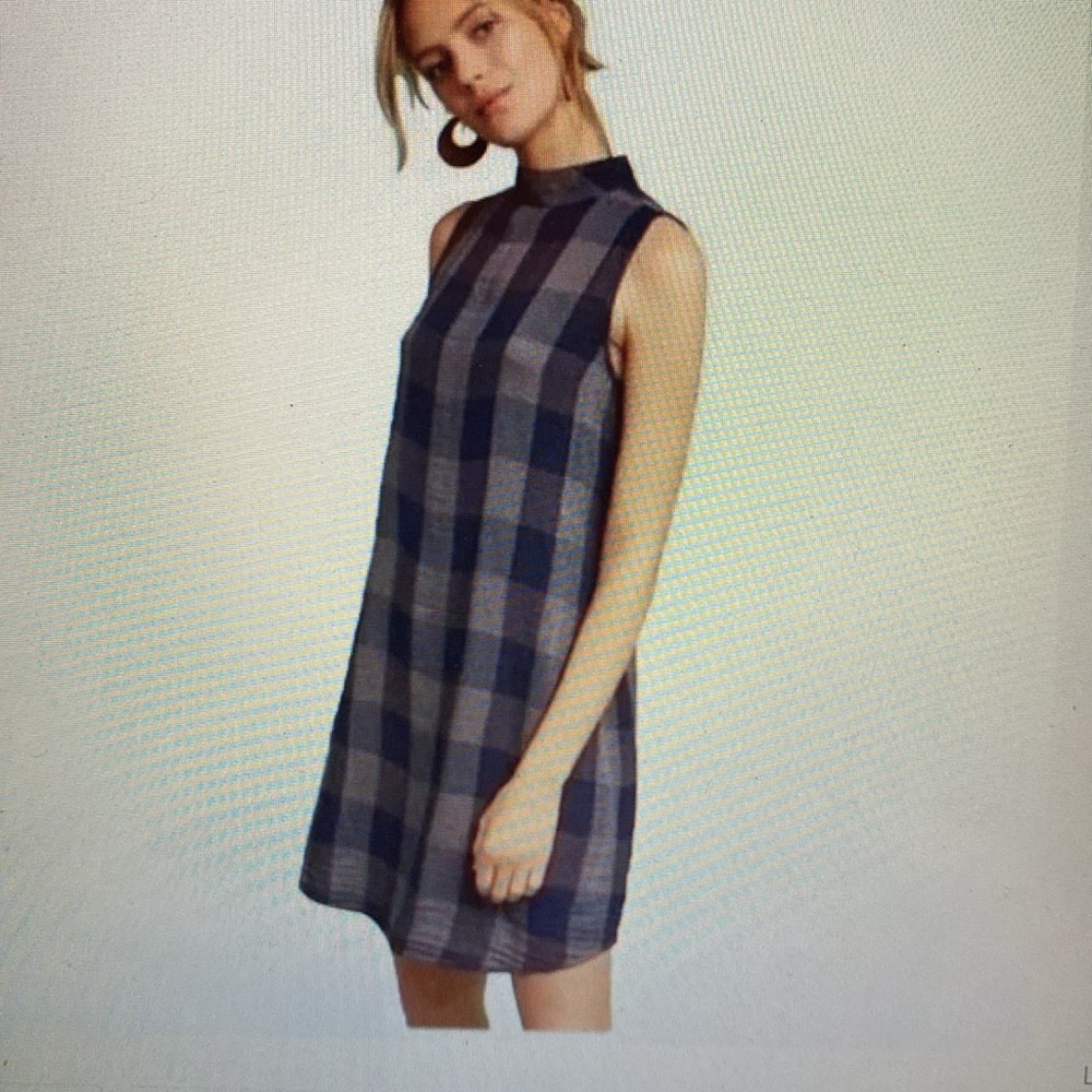 Cloth and Stone (Anthropologie) mock neck navy and grey plaid dress. Size M.